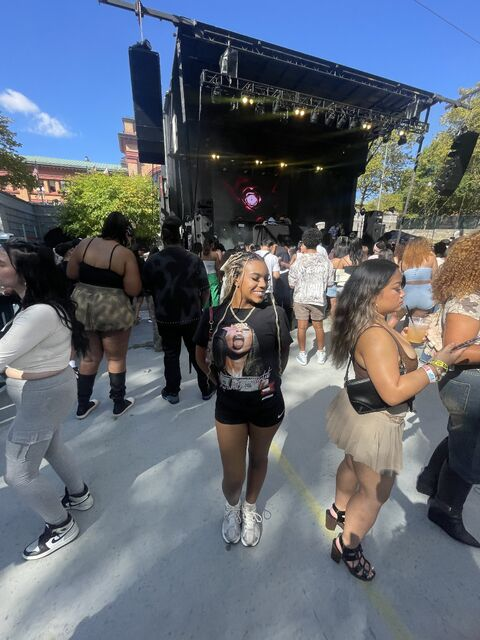 Jaychele on the ground at the Mariah the Scientist event